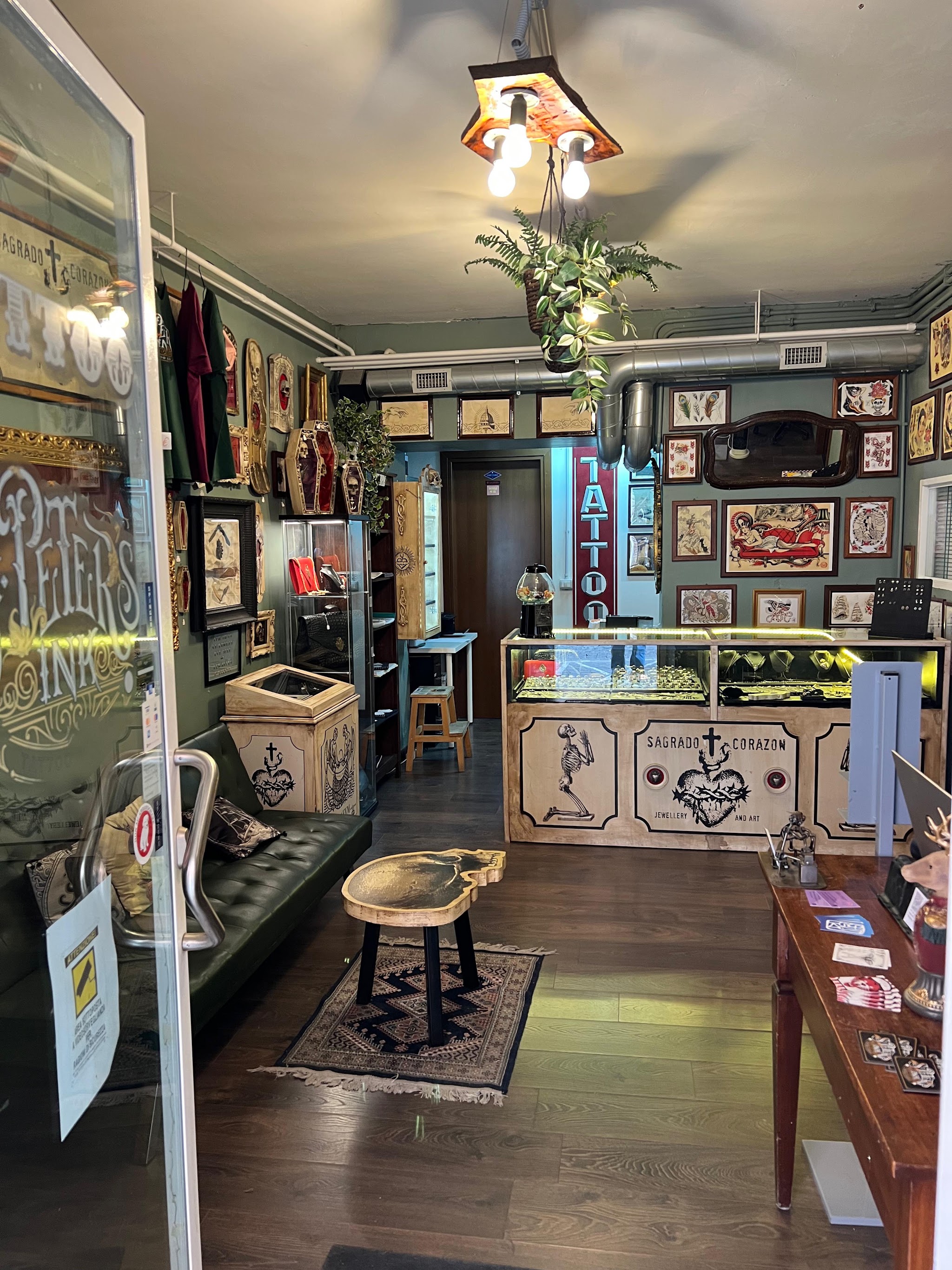 Interno di ST.PETER'S INK a Roma